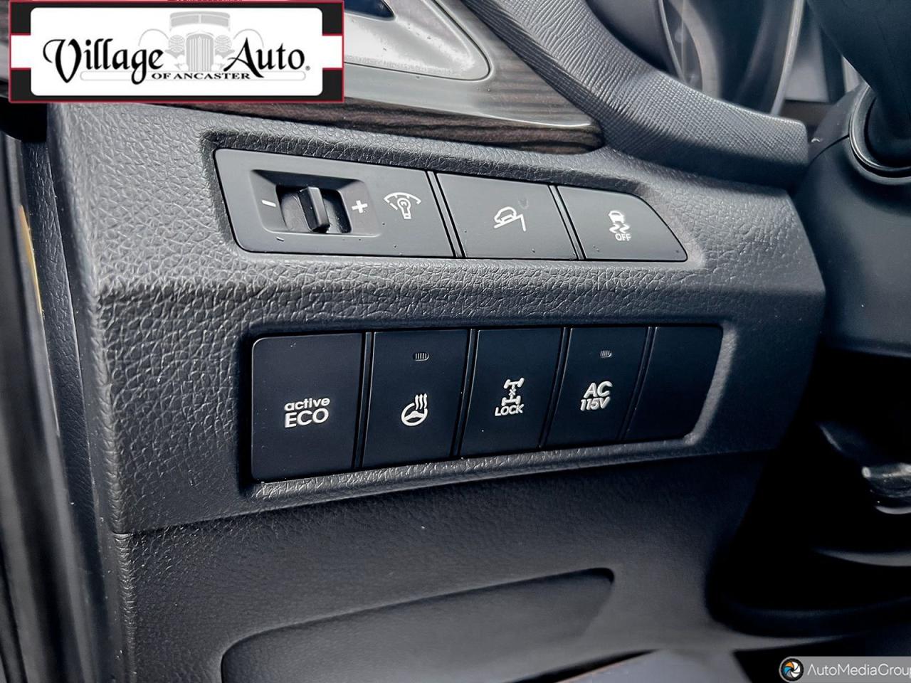 2014 Hyundai Santa Fe XL AWD 4dr 3.3L Auto Premium