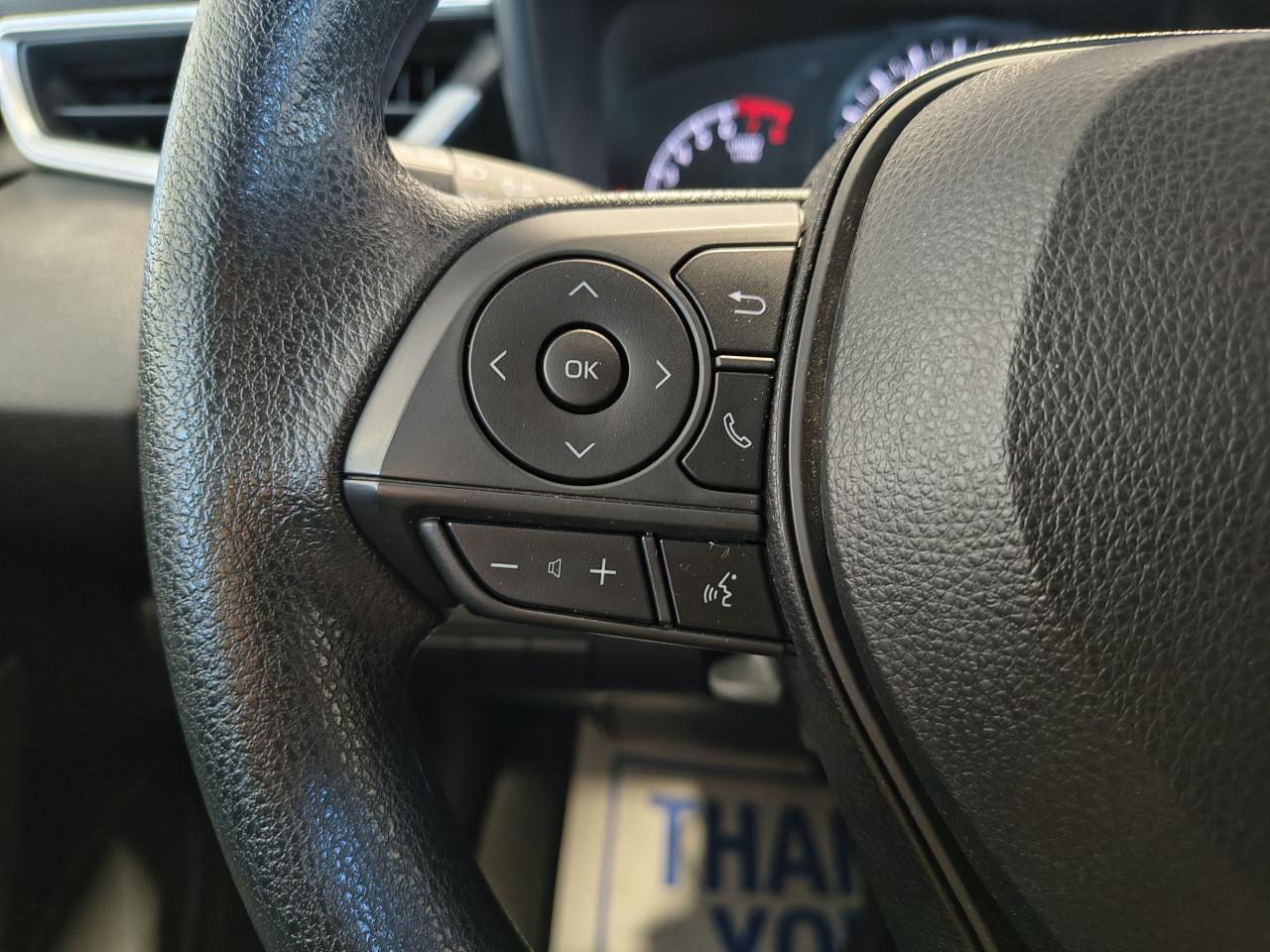 2021 Toyota Corolla L Photo0