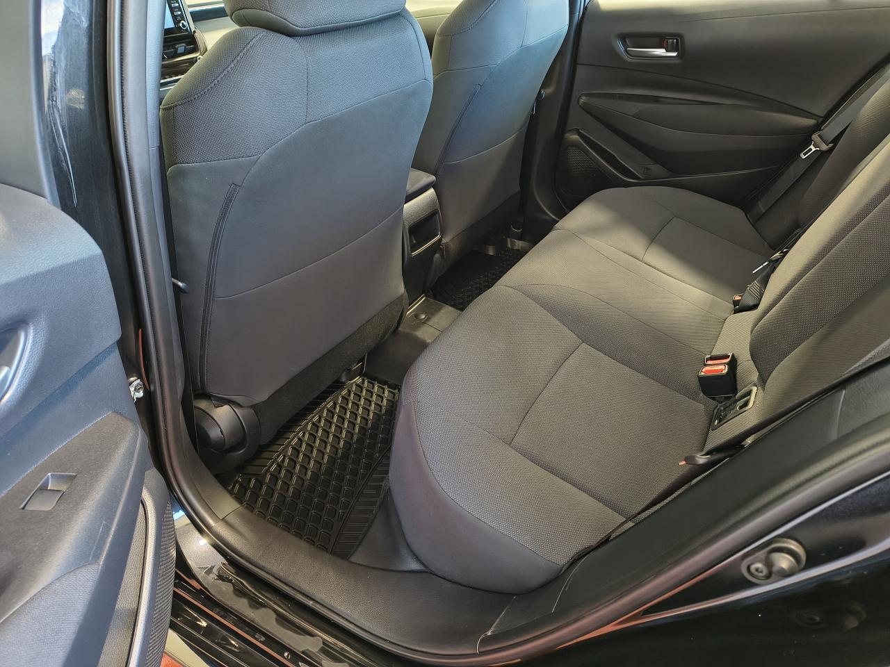 2021 Toyota Corolla L Photo0