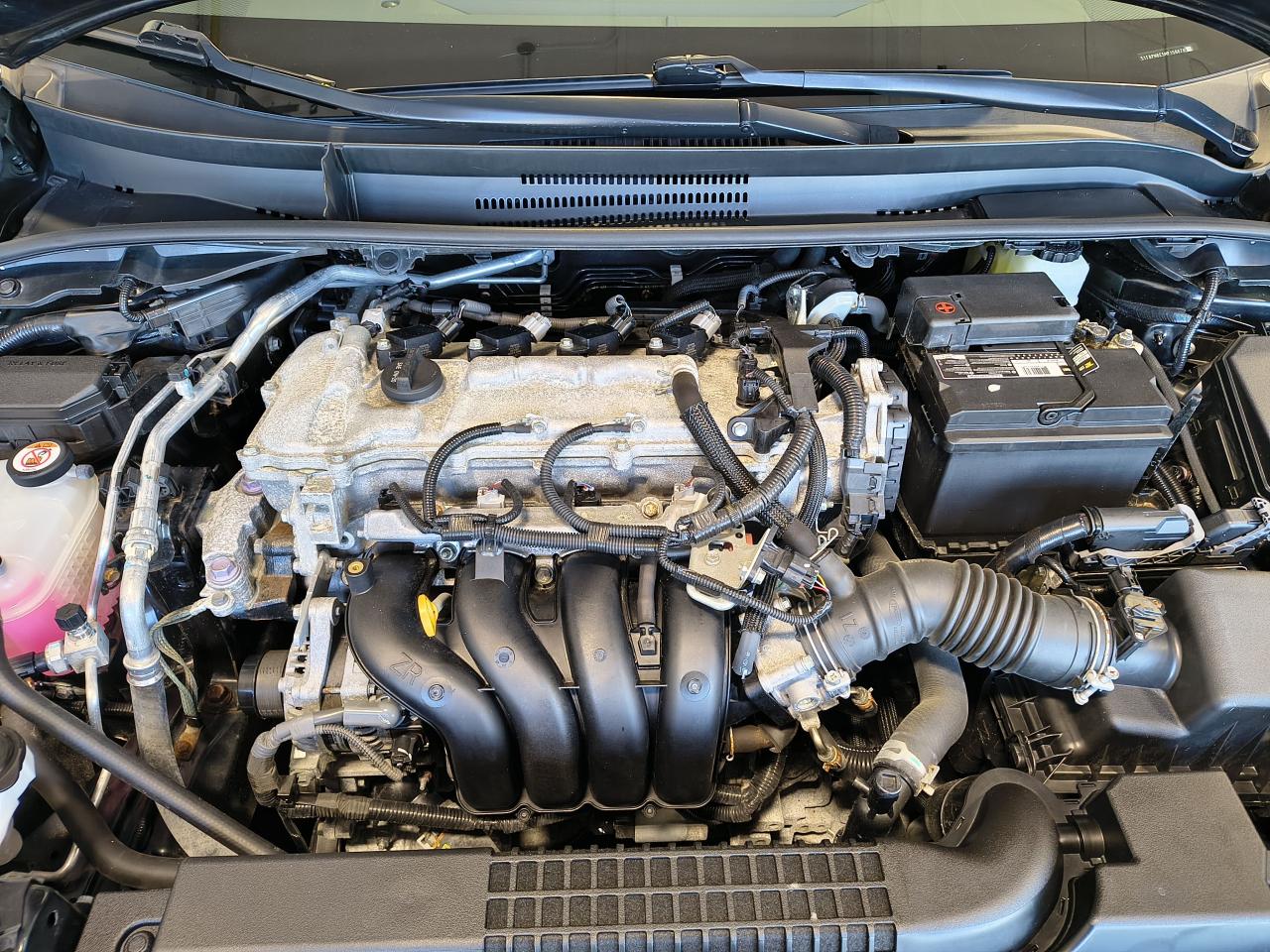 2021 Toyota Corolla L Photo0