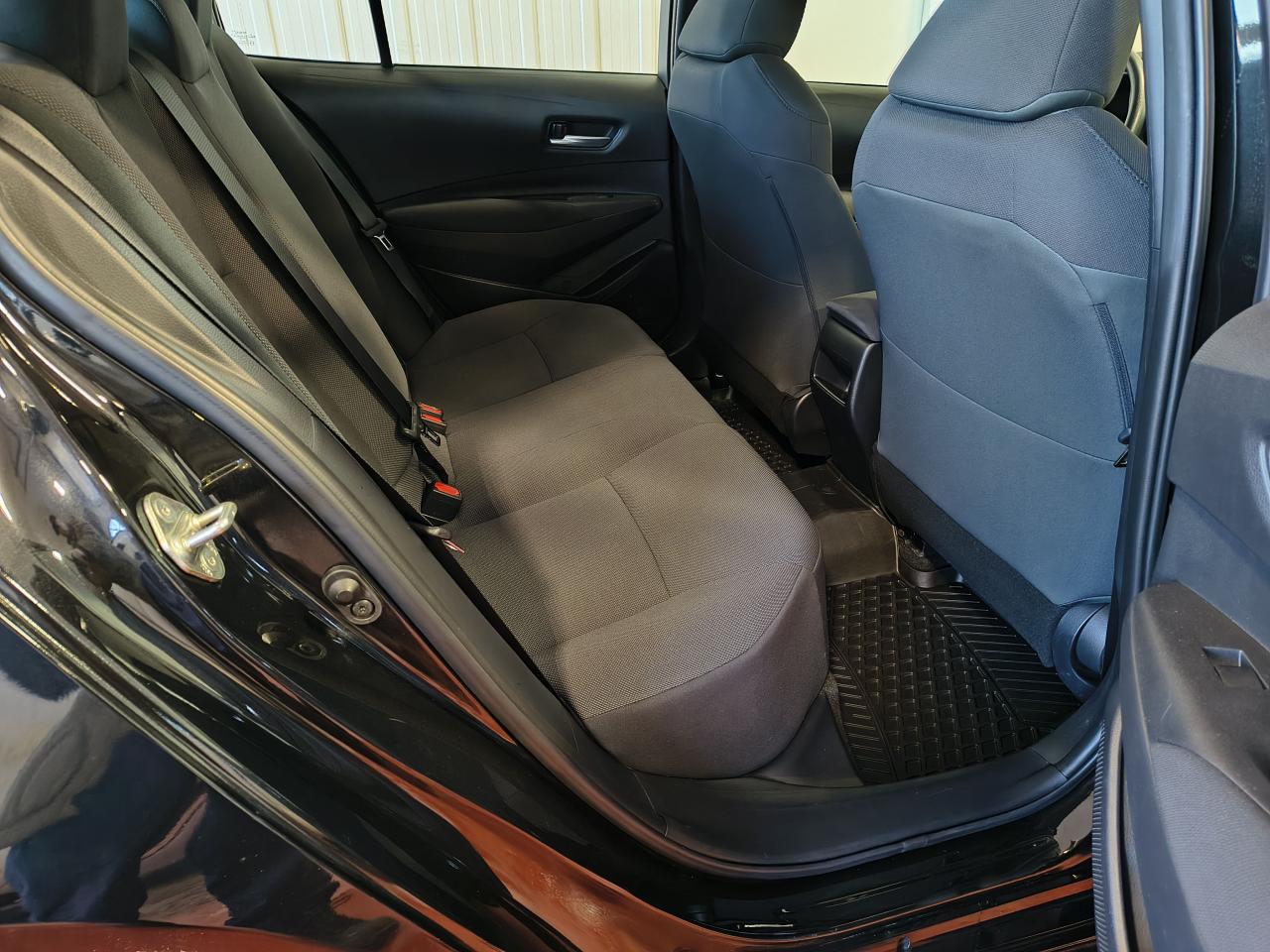 2021 Toyota Corolla L Photo0