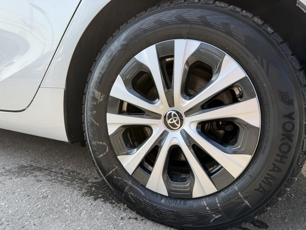 2020 Toyota Prius Prime FWD Photo