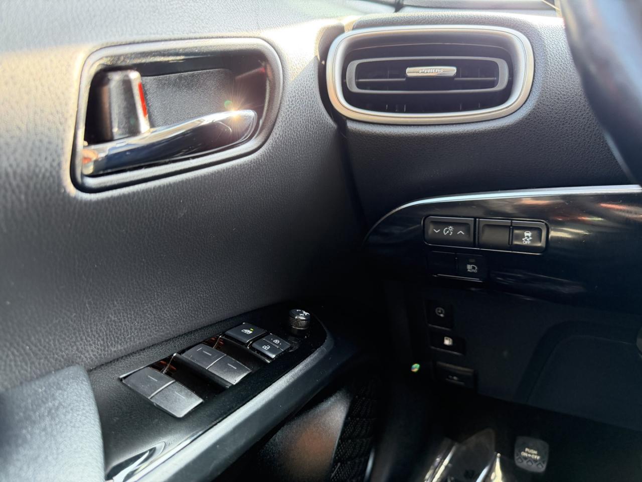 2020 Toyota Prius Prime FWD Photo