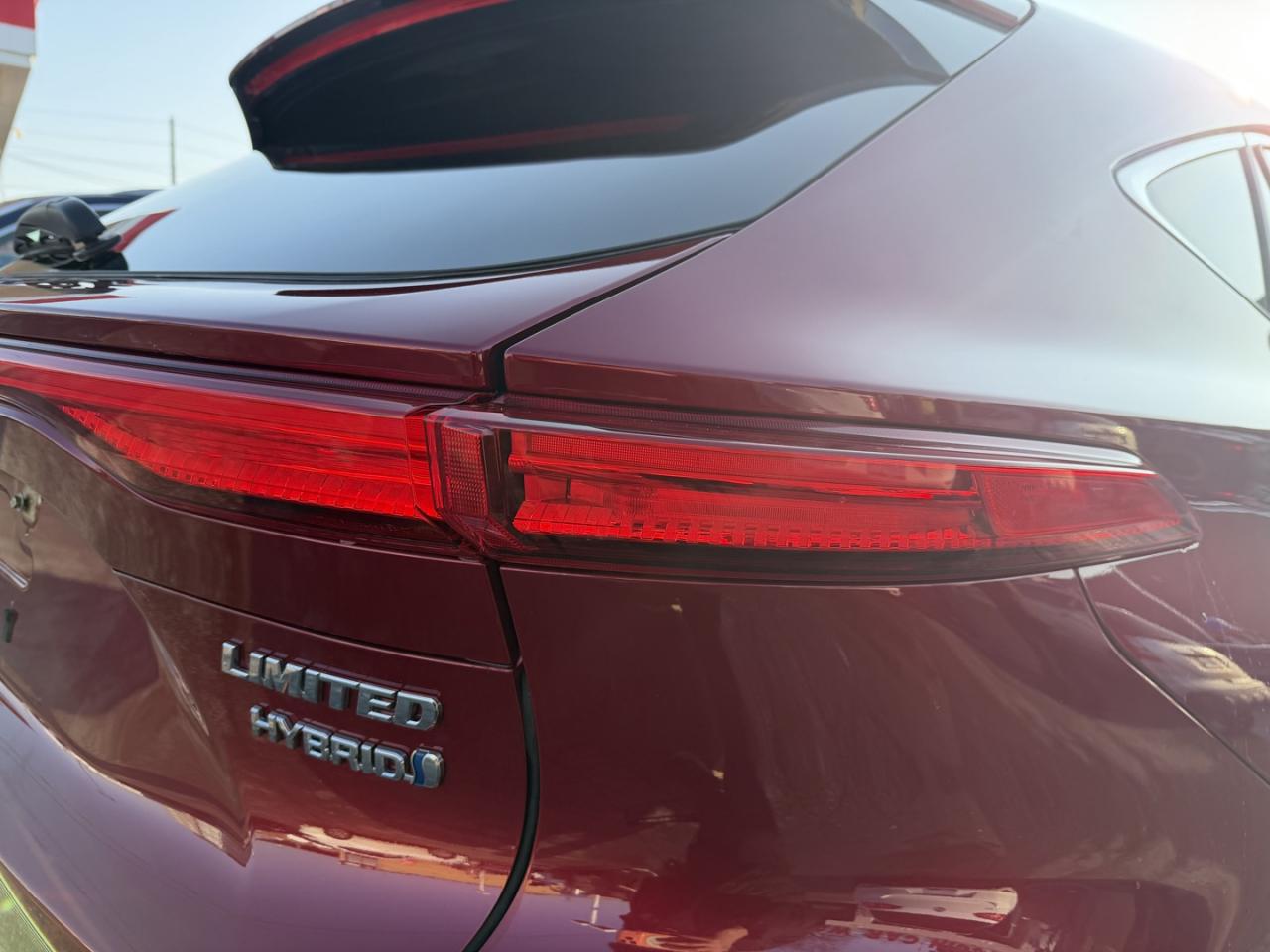 2021 Toyota Venza LIMITED AWD Photo