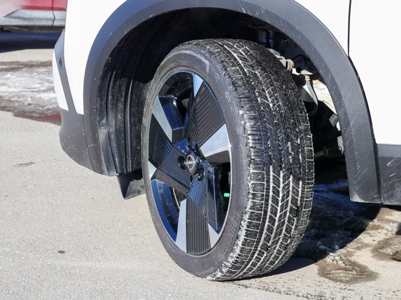 2025 Nissan Kicks SR  -  360 Camera -  Heated Seats Photo