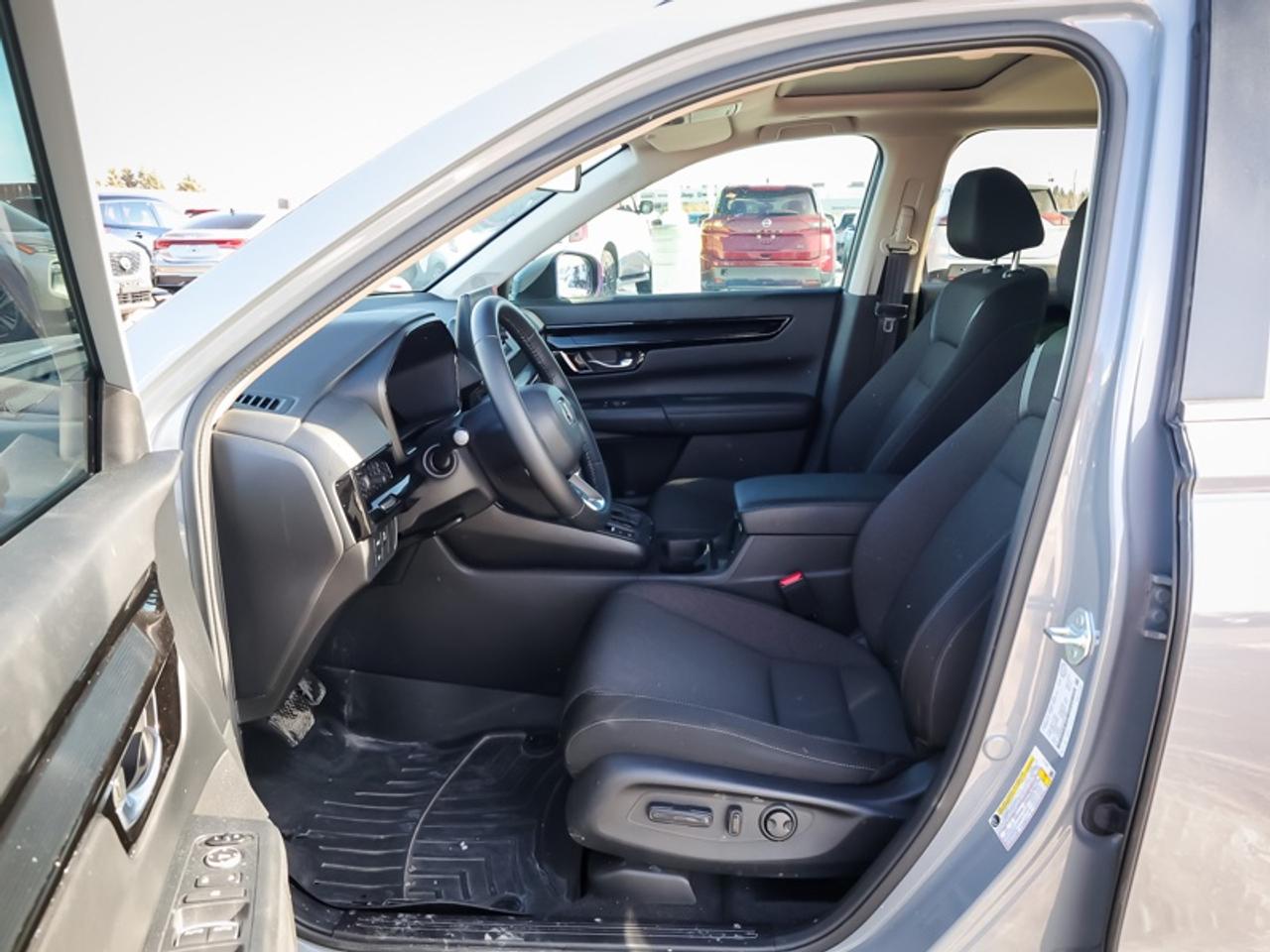 2023 Honda CR-V Sport  2 SETS OF RIMS/TIRES!! Photo