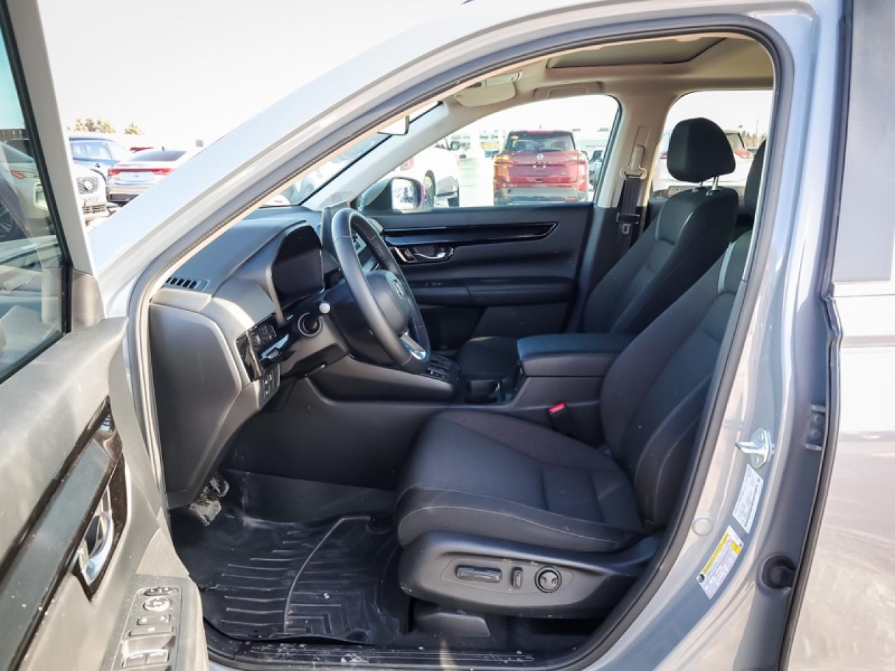 2023 Honda CR-V Sport  2 SETS OF RIMS/TIRES!! Photo