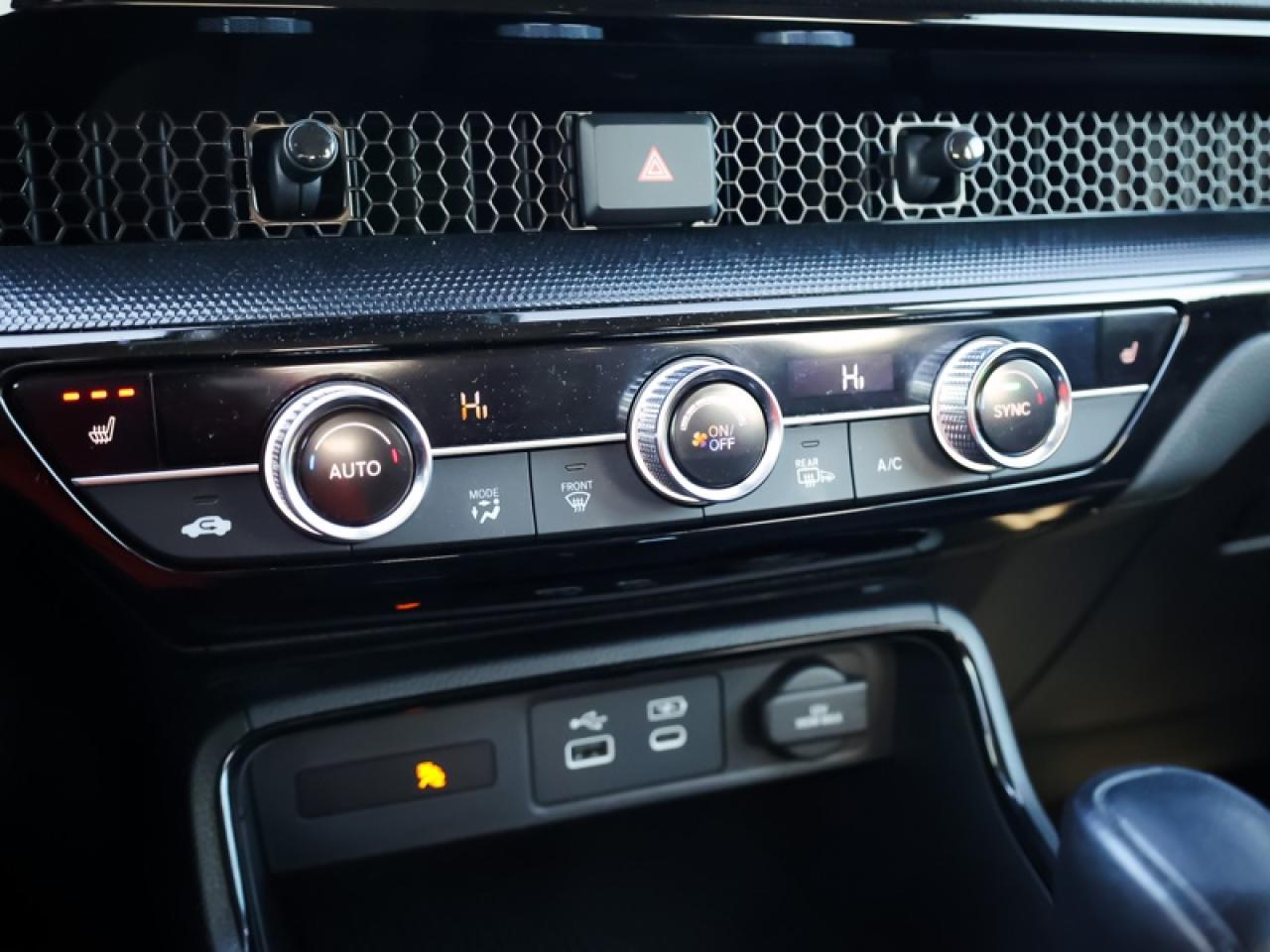 2023 Honda CR-V Sport  2 SETS OF RIMS/TIRES!! Photo