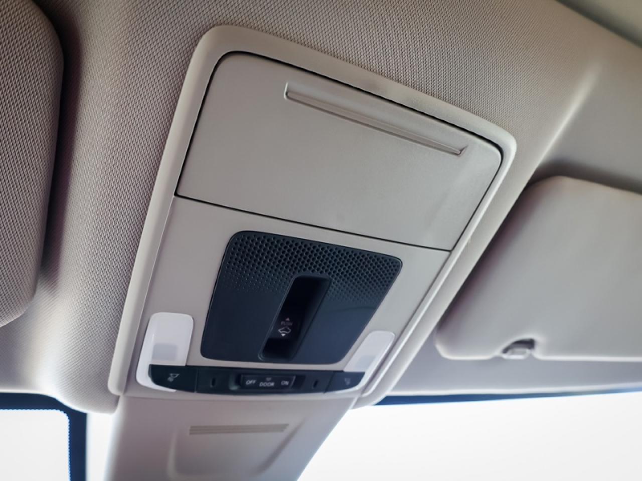 2023 Honda CR-V Sport  2 SETS OF RIMS/TIRES!! Photo