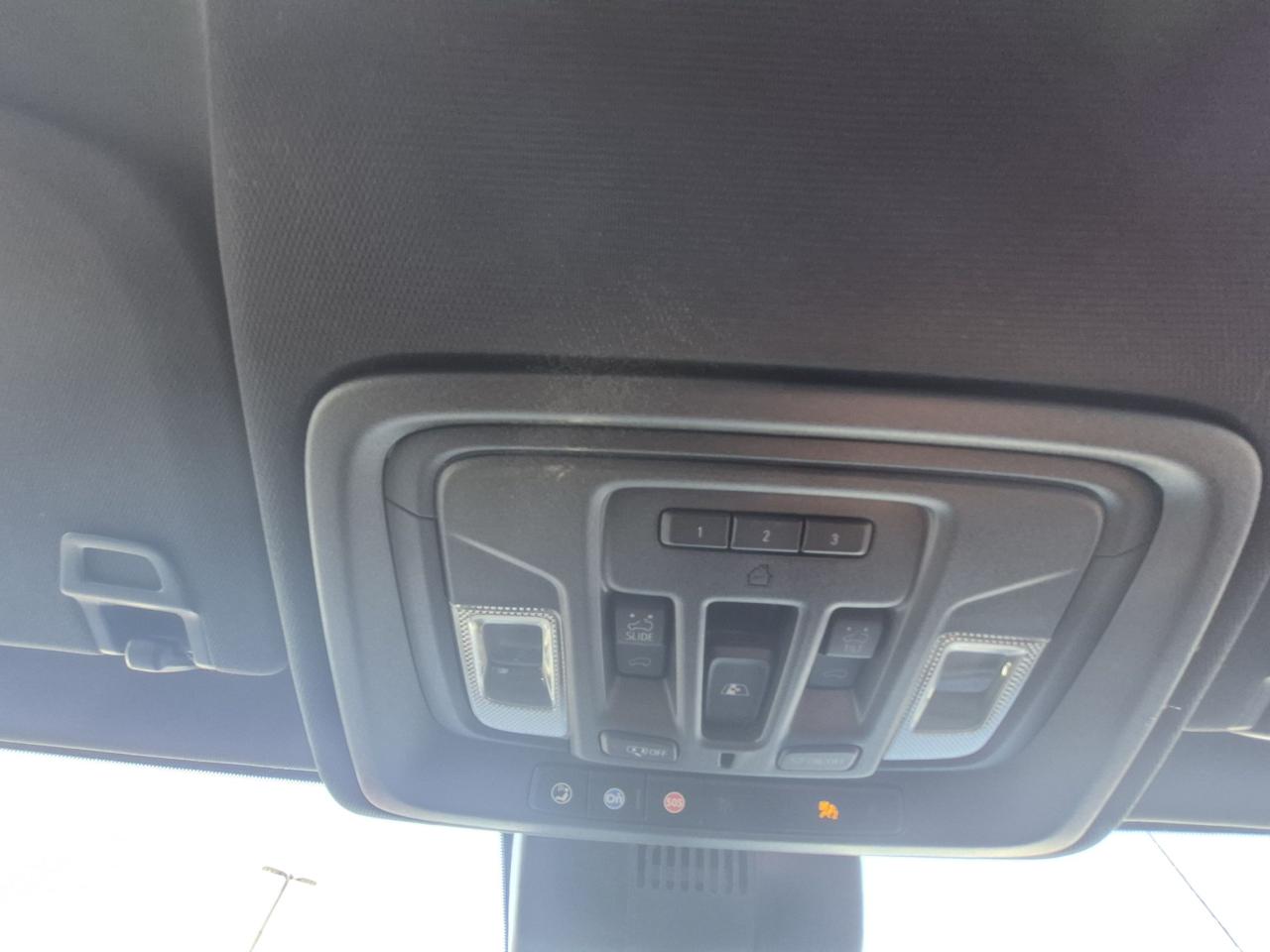 2024 GMC Sierra 1500 3L DIESEL! AT4, LEATHER, SUNROOF, 20'S, TECH PACK! Photo