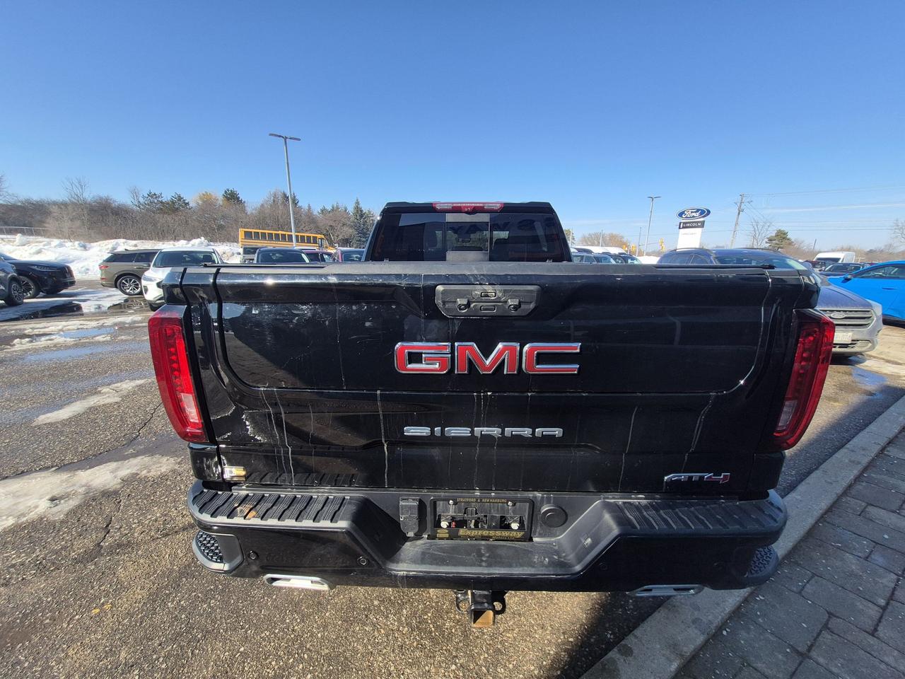 2024 GMC Sierra 1500 3L DIESEL! AT4, LEATHER, SUNROOF, 20'S, TECH PACK! Photo