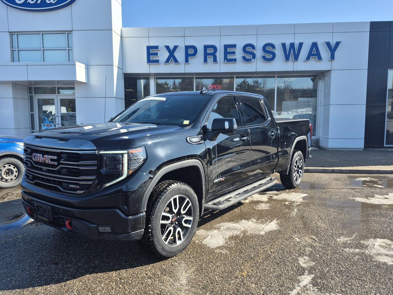 2024 GMC Sierra 1500 3L DIESEL! AT4, LEATHER, SUNROOF, 20'S, TECH PACK! Photo0