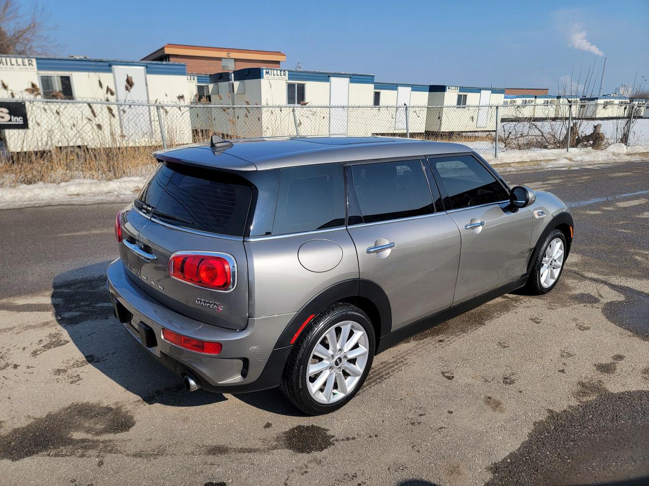 2016 MINI Cooper Clubman S Photo3