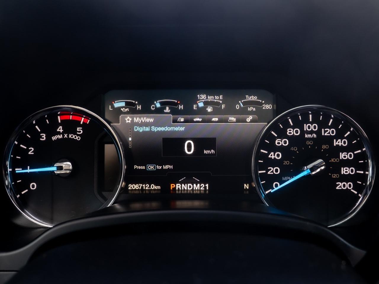 2017 Ford SUPER DUTY F-350 SRW Platinum Photo19