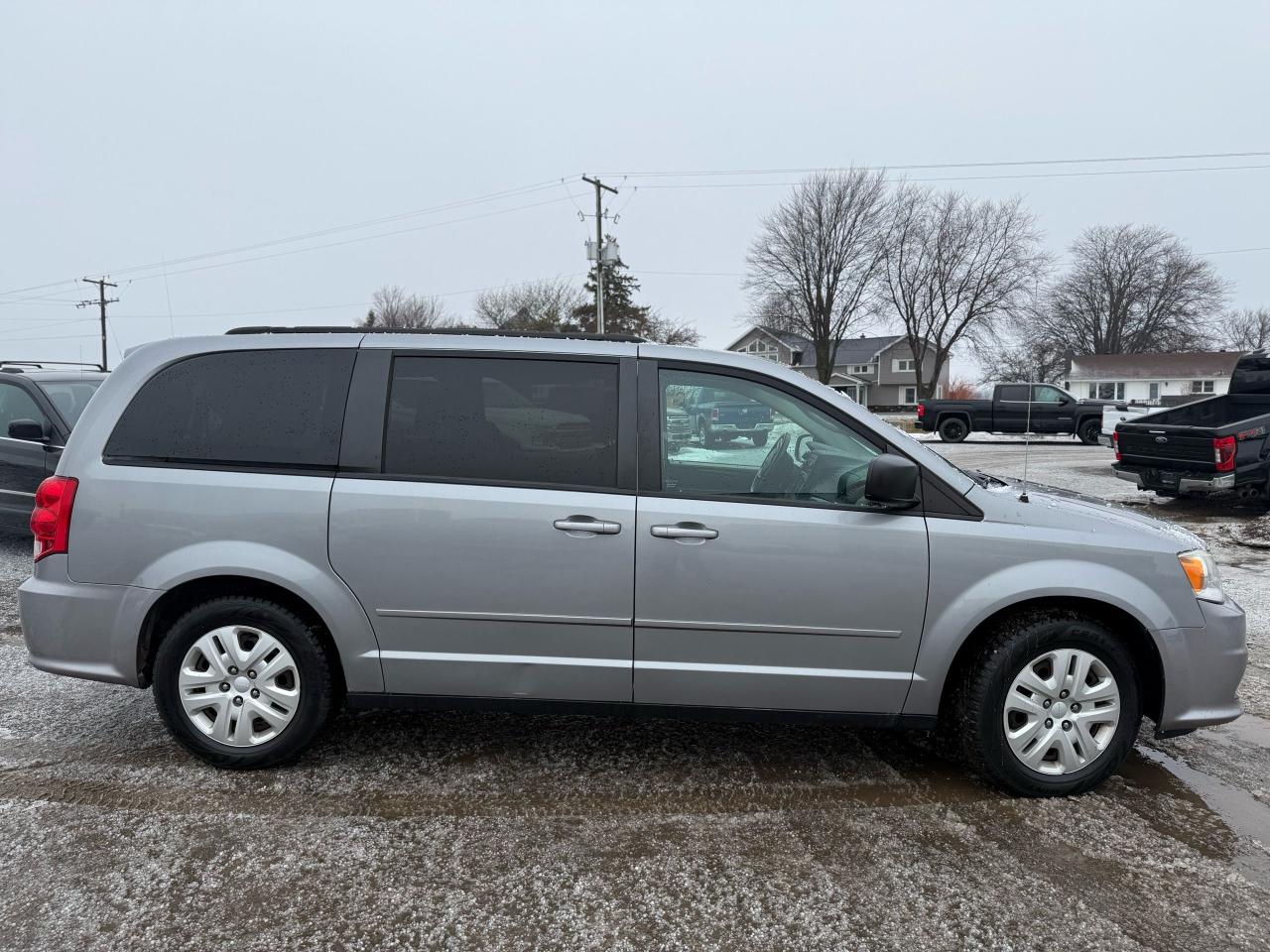 2014 Dodge Grand Caravan SXT Photo