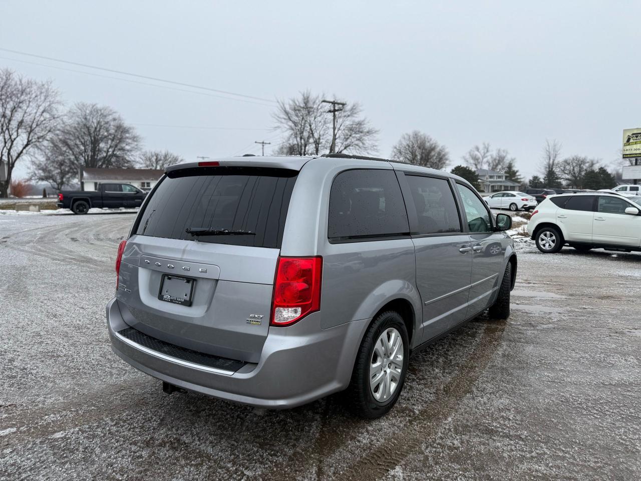 2014 Dodge Grand Caravan SXT Photo