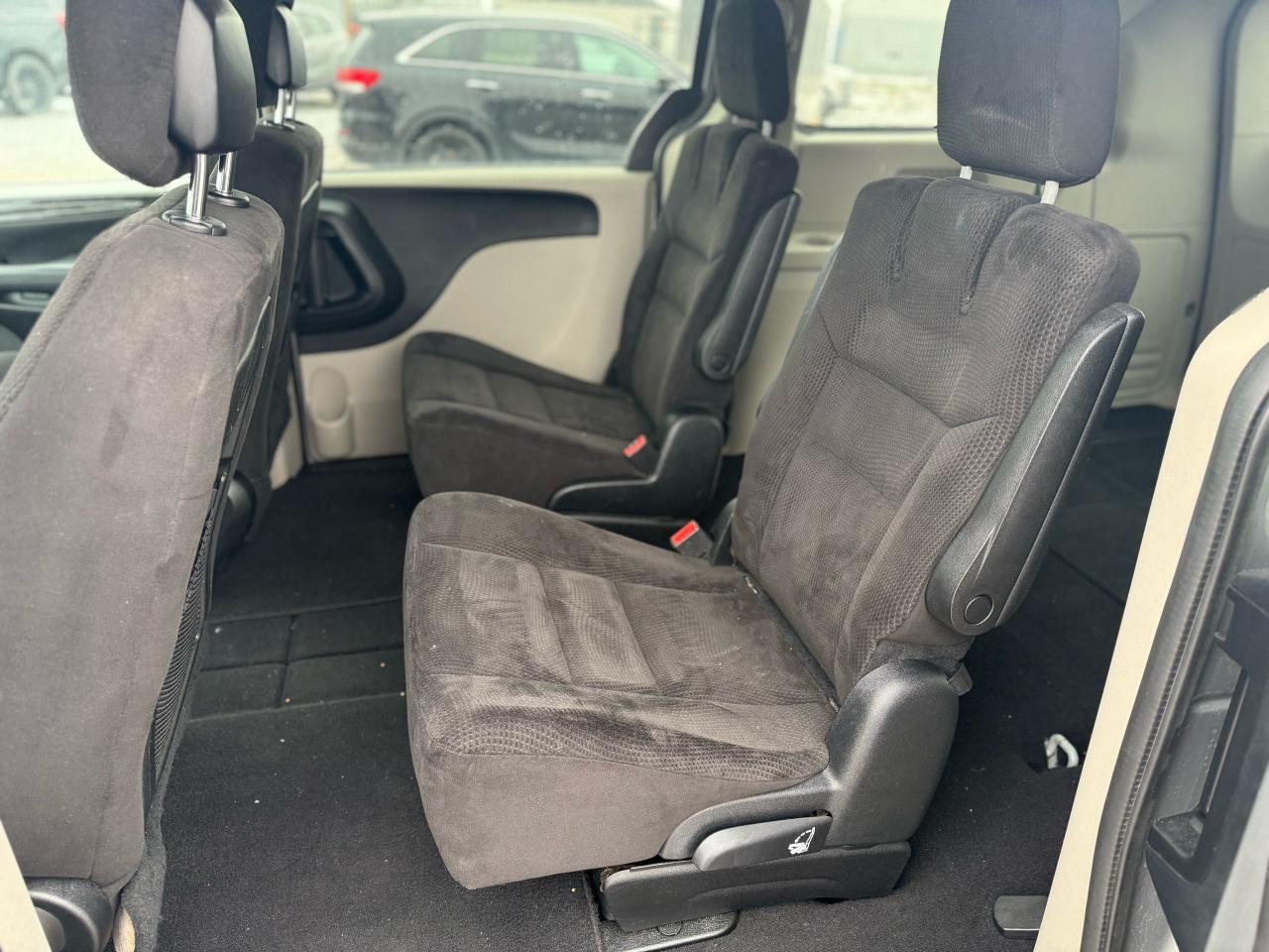 2014 Dodge Grand Caravan SXT Photo