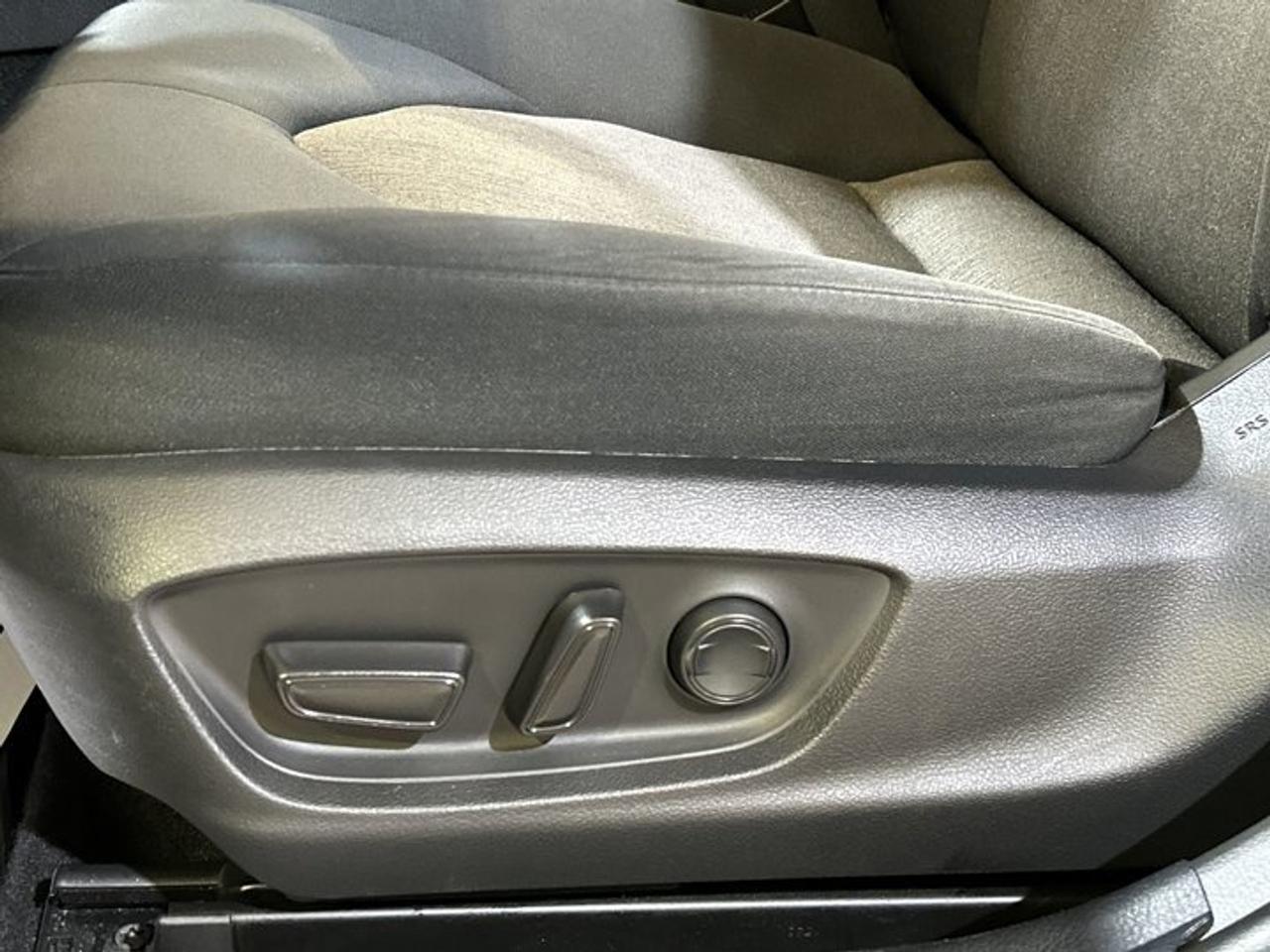 2021 Toyota Camry LE AWD Photo