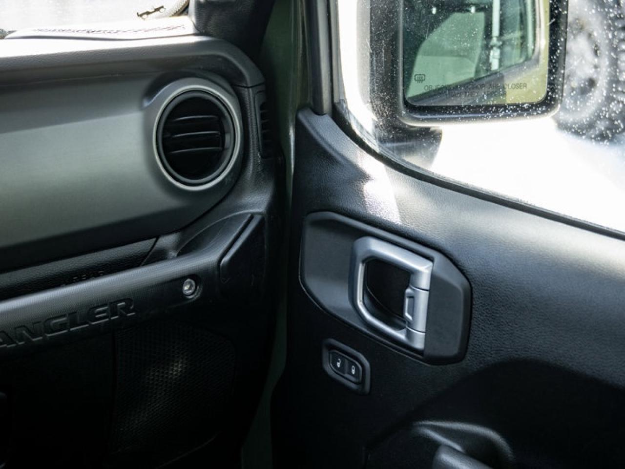 2022 Jeep Wrangler UNLIMITED SPORT Photo