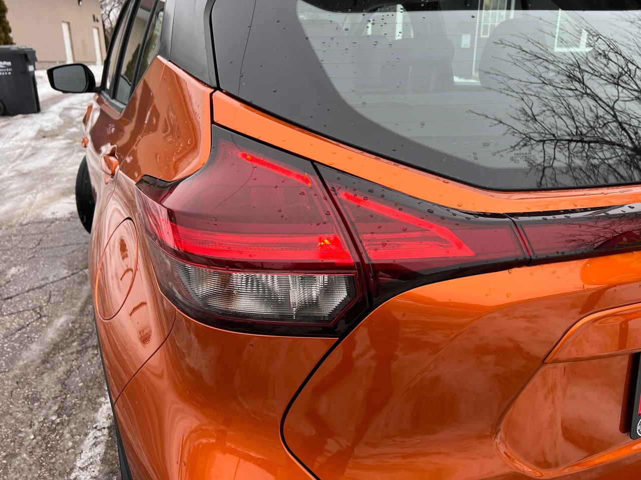 2022 Nissan Kicks SR ONE OWNER NO ACCIDENTS FULLY LOADED WARRANTY Photo