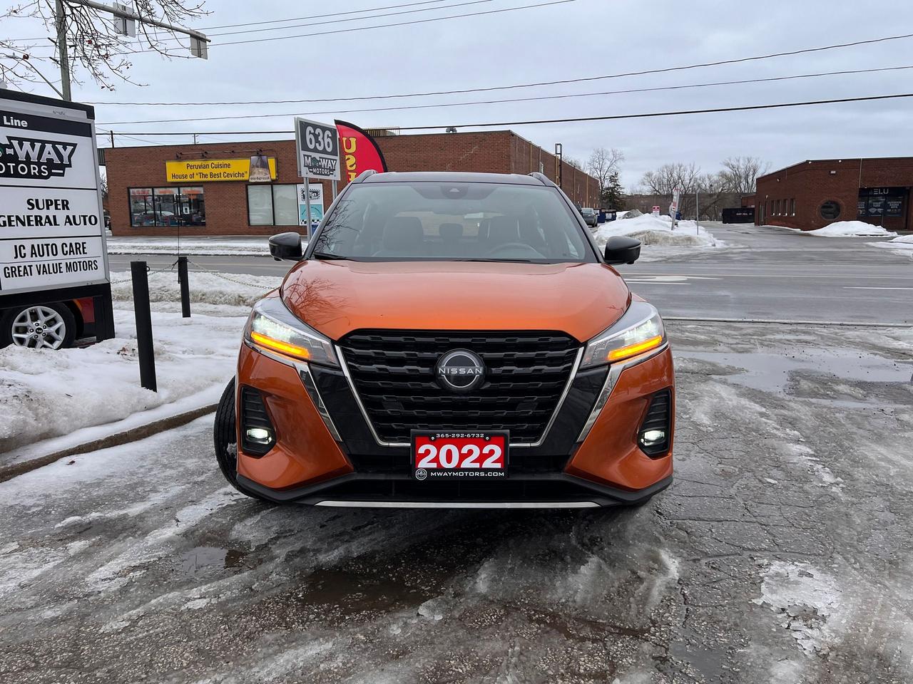 2022 Nissan Kicks SR ONE OWNER NO ACCIDENTS FULLY LOADED WARRANTY Photo