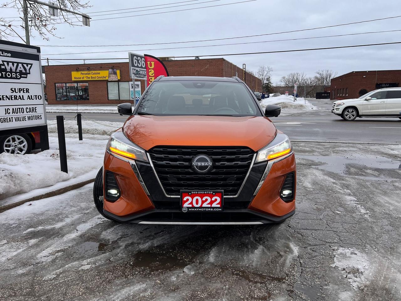 2022 Nissan Kicks SR ONE OWNER NO ACCIDENTS FULLY LOADED WARRANTY Photo