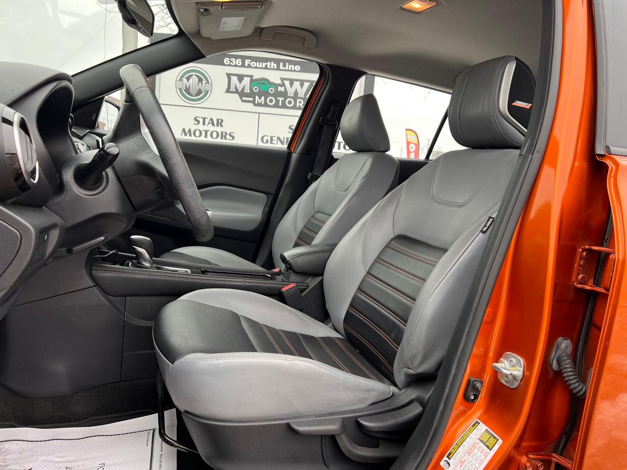 2022 Nissan Kicks SR ONE OWNER NO ACCIDENTS FULLY LOADED WARRANTY Photo