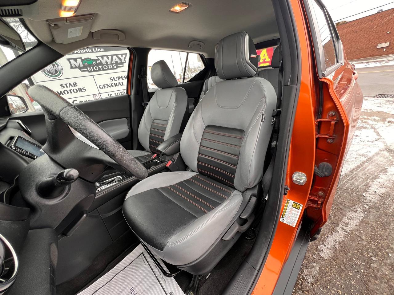 2022 Nissan Kicks SR ONE OWNER NO ACCIDENTS FULLY LOADED WARRANTY Photo