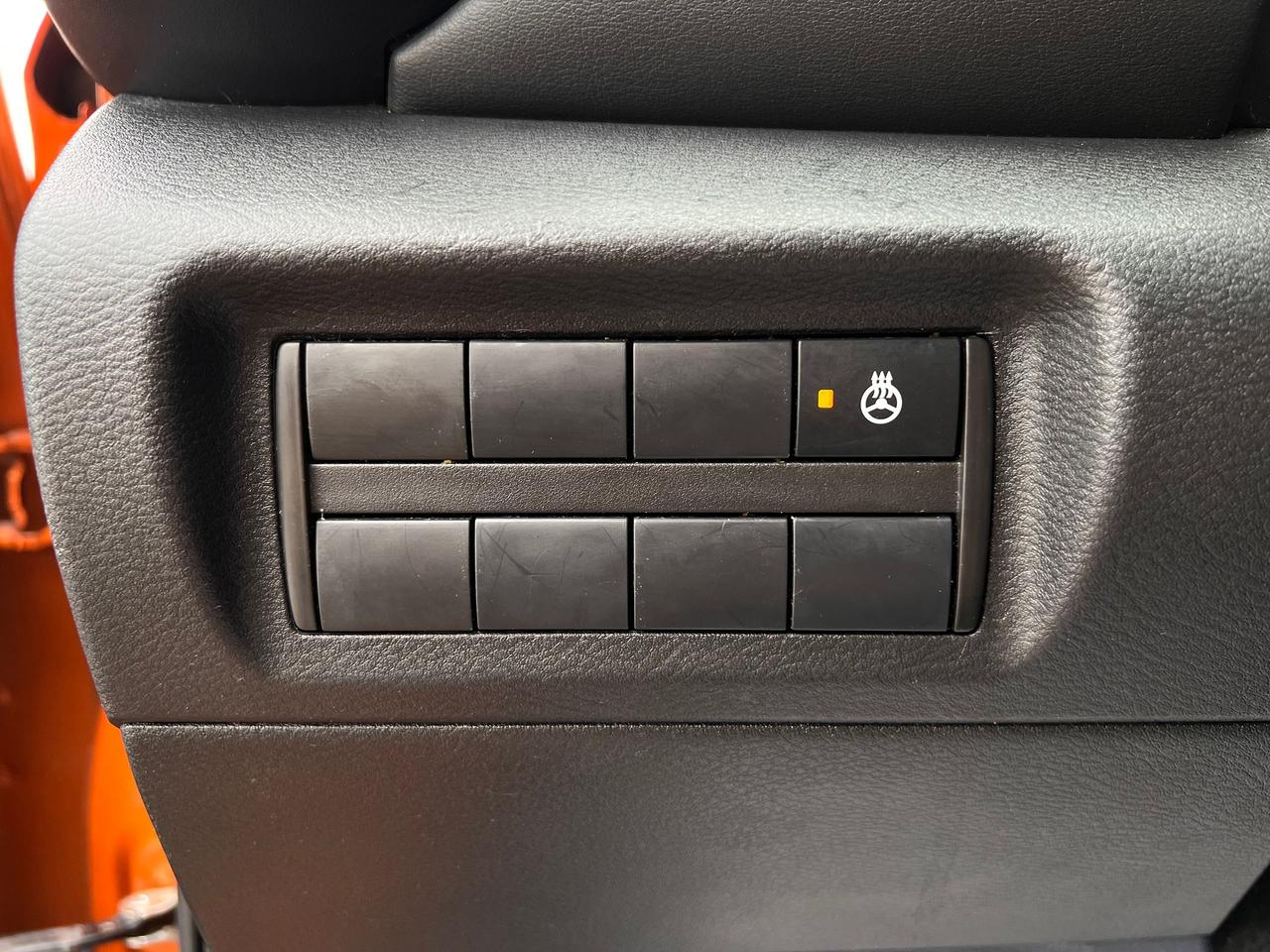 2022 Nissan Kicks SR ONE OWNER NO ACCIDENTS FULLY LOADED WARRANTY Photo