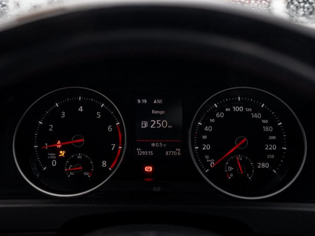 2017 Volkswagen Golf GTI Autobahn Photo3