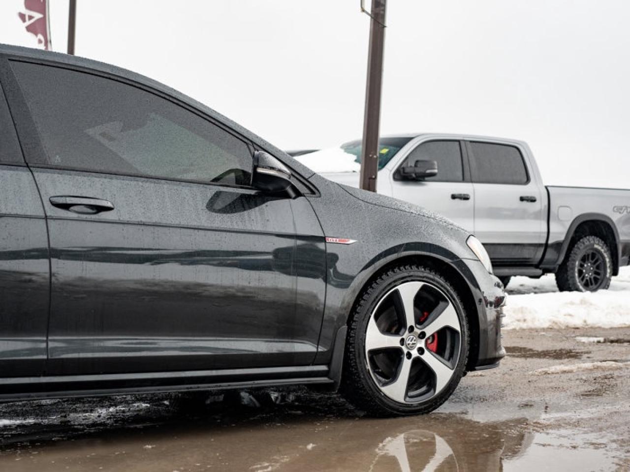 2017 Volkswagen Golf GTI Autobahn Photo