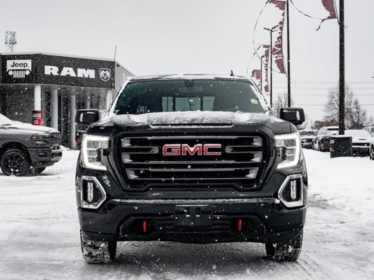 2022 GMC Sierra 1500 Limited AT4 Photo