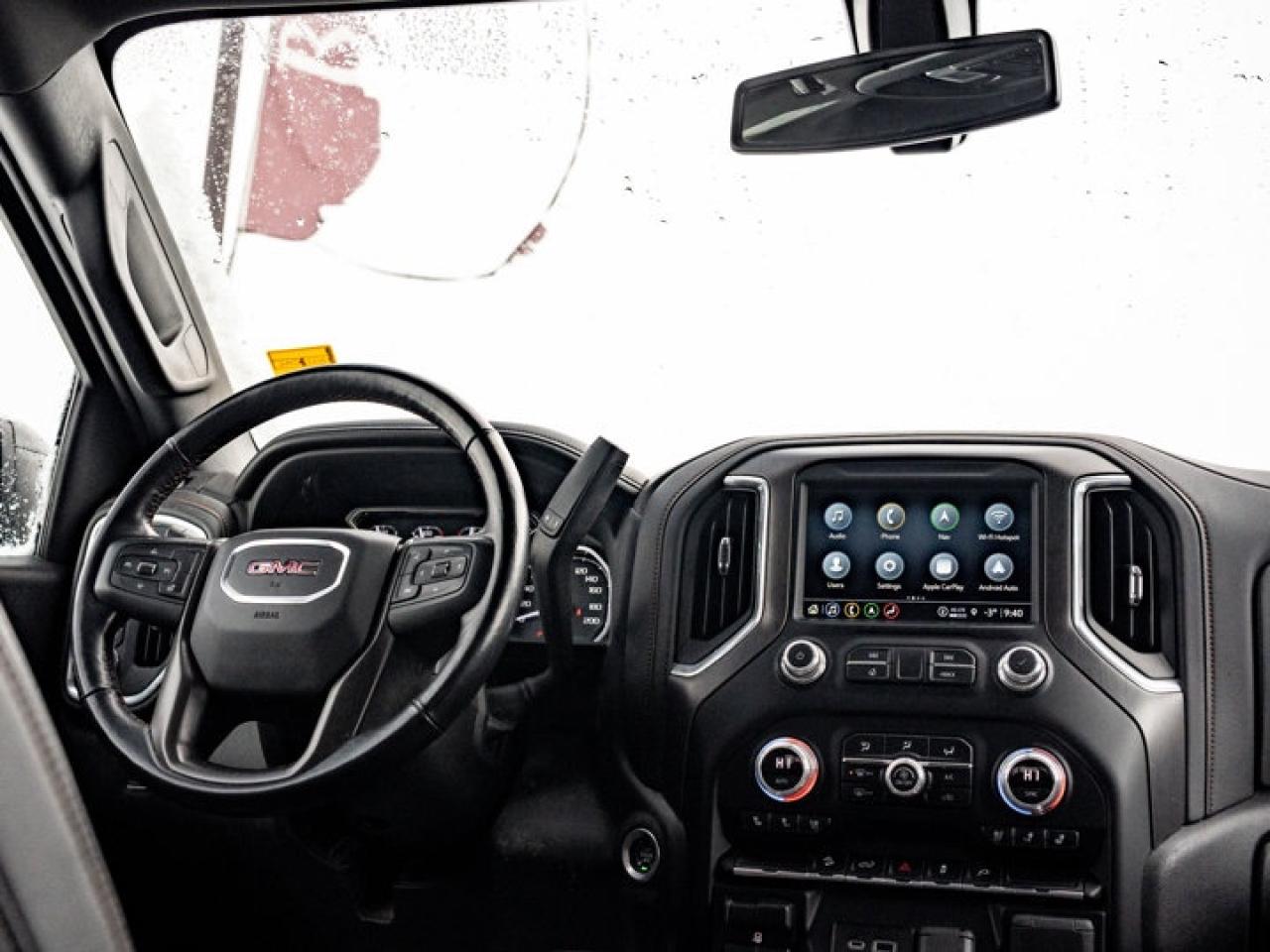 2022 GMC Sierra 1500 Limited AT4 Photo