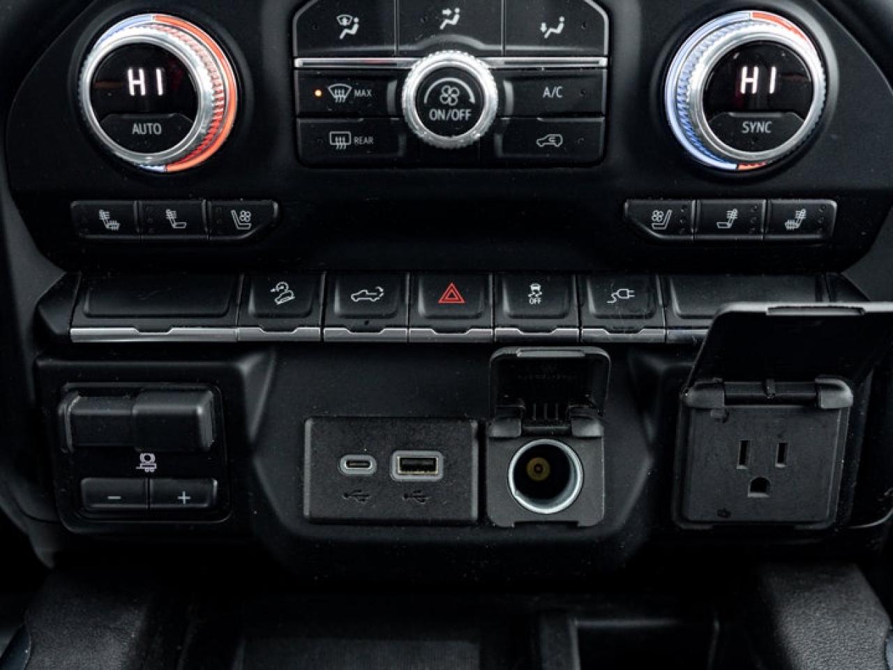 2022 GMC Sierra 1500 Limited AT4 Photo