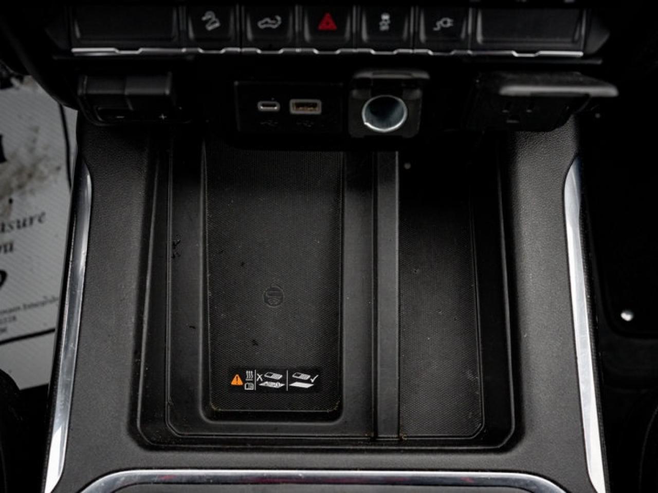 2022 GMC Sierra 1500 Limited AT4 Photo