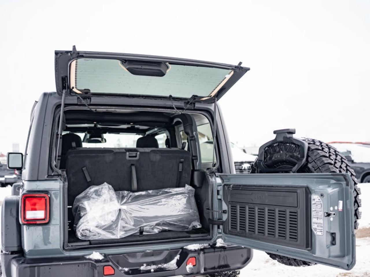 2025 Jeep Wrangler Willys Photo