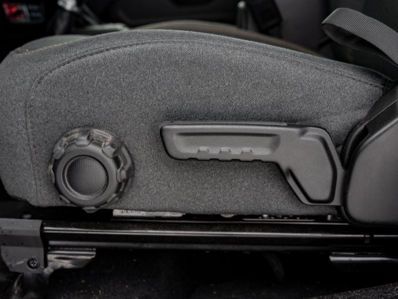 2025 Jeep Wrangler Willys Photo