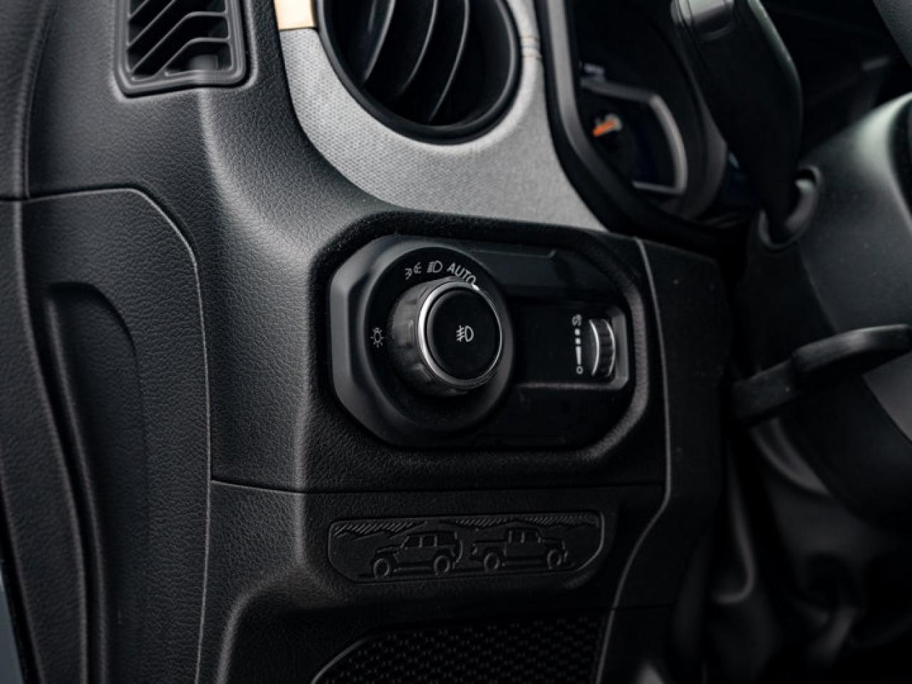 2025 Jeep Wrangler Willys Photo