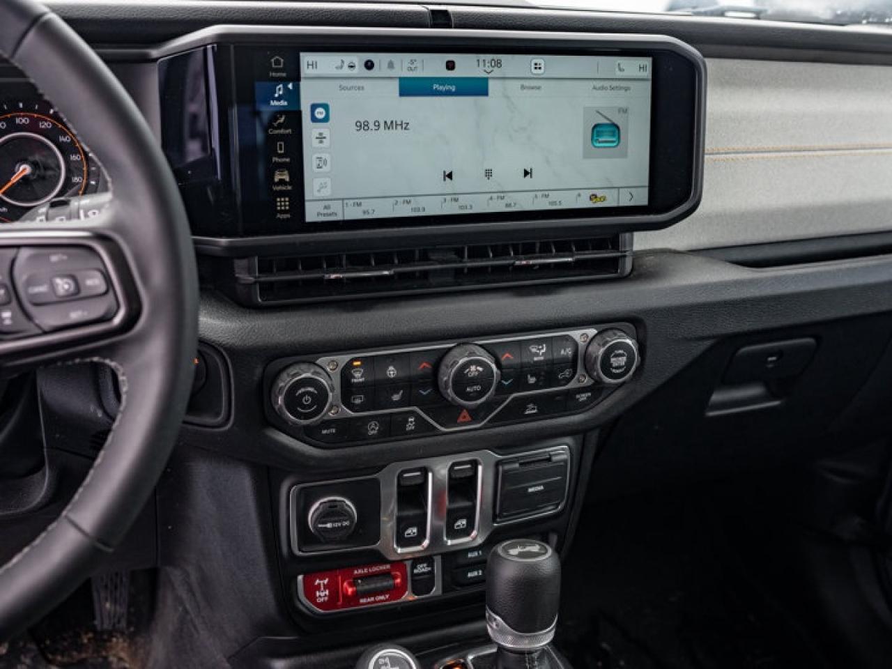 2025 Jeep Wrangler Willys Photo