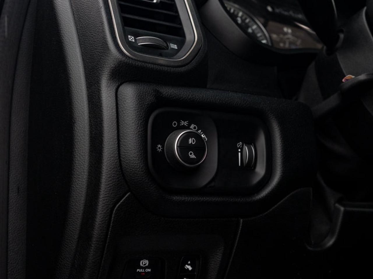 2020 RAM 1500 SPORT Photo