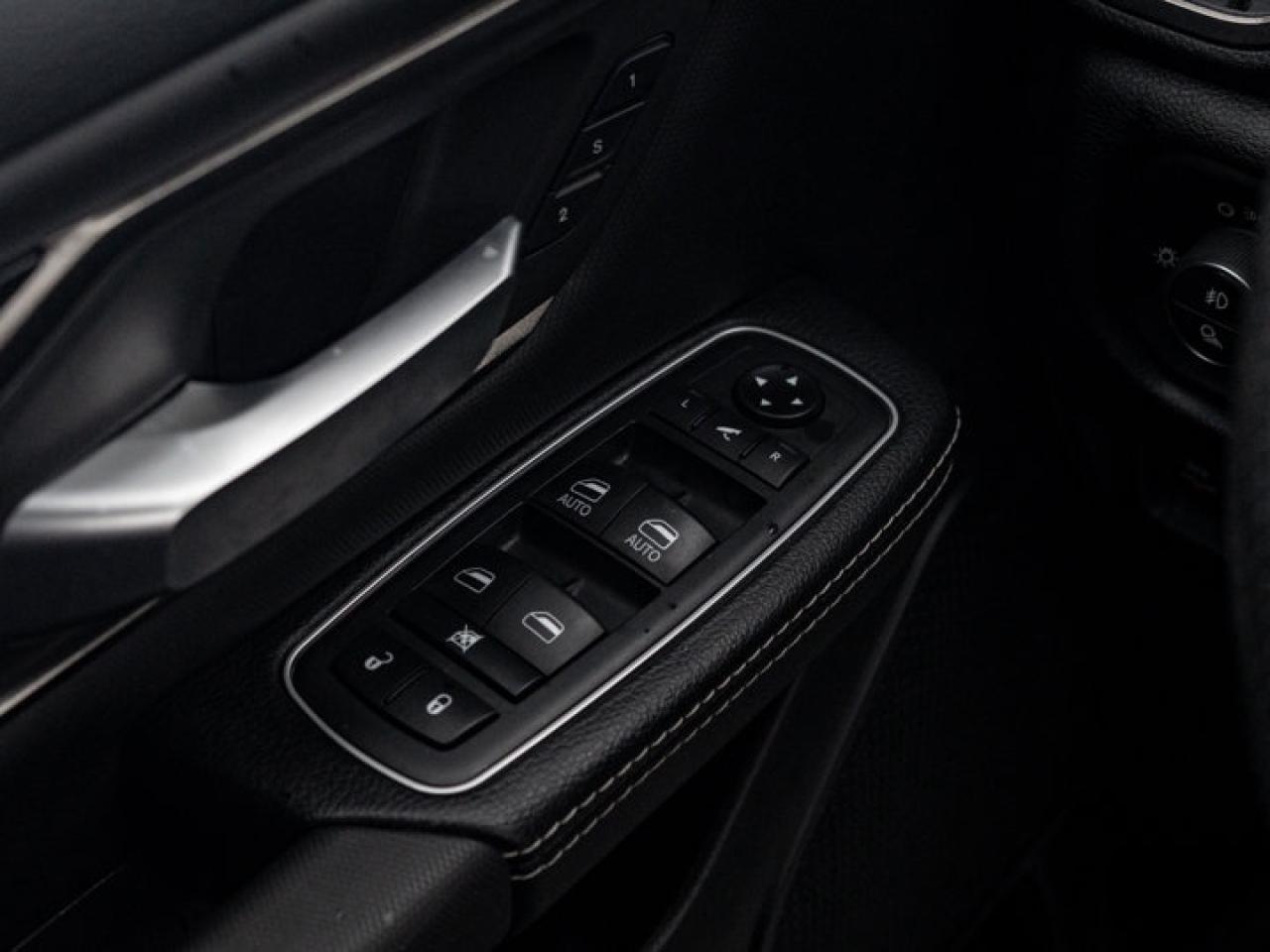 2020 RAM 1500 SPORT Photo