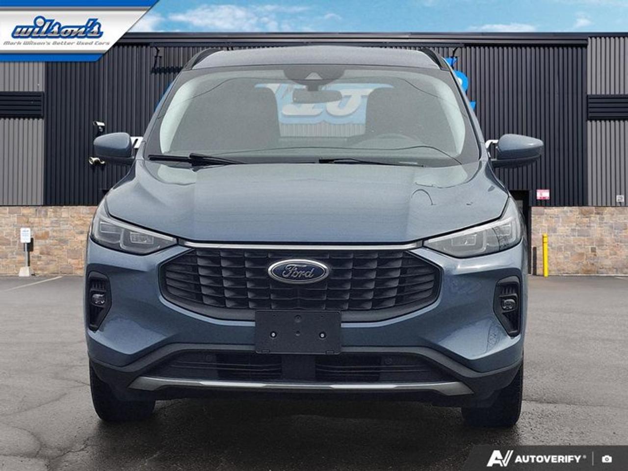 2025 Ford Escape Platinum AWD | 2.0L | Leather | Heated Wheel + Seats | Adaptive Cruise | Power Seat | and More ! Photo