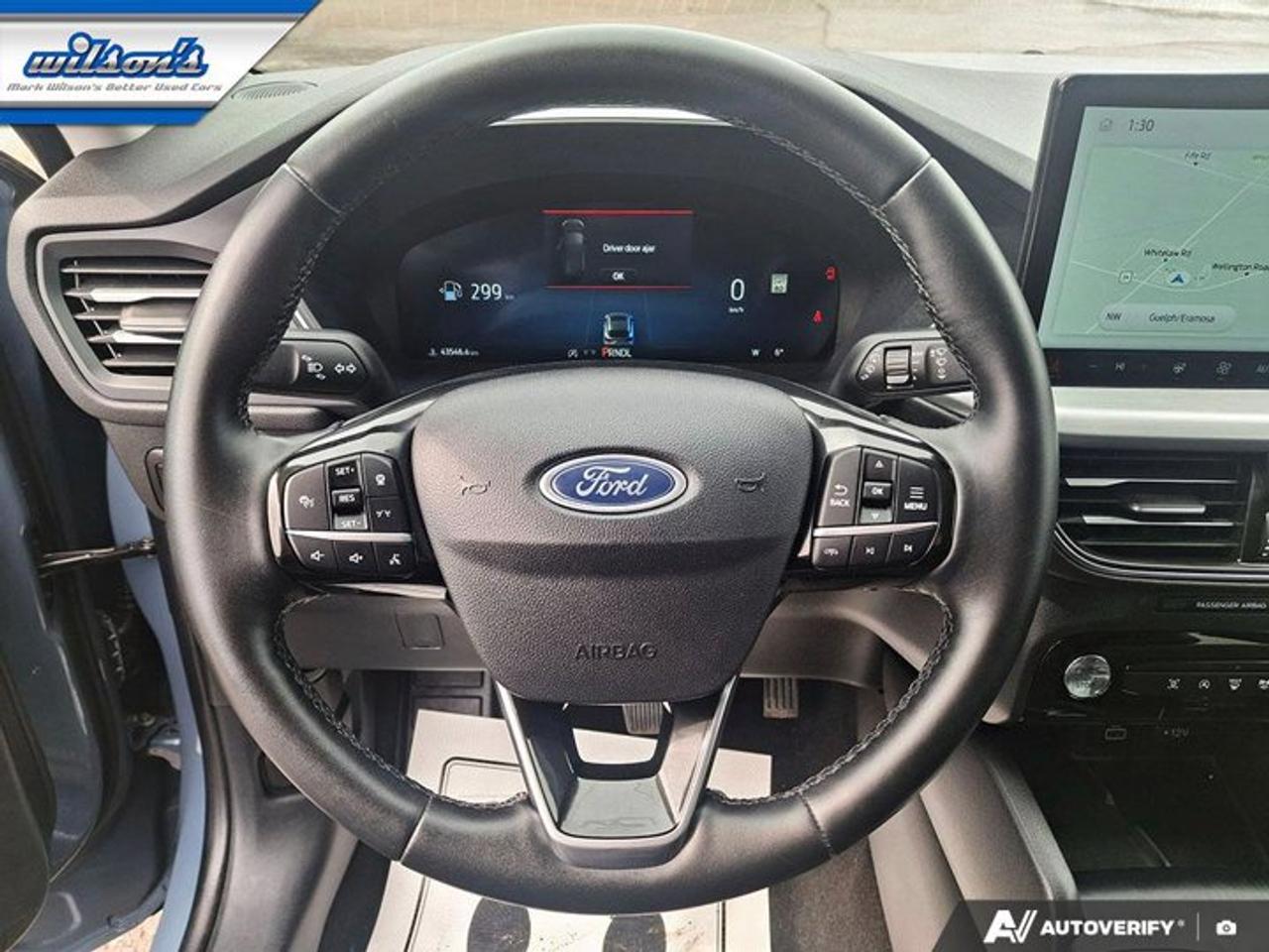 2025 Ford Escape Platinum AWD | 2.0L | Leather | Heated Wheel + Seats | Adaptive Cruise | Power Seat | and More ! Photo