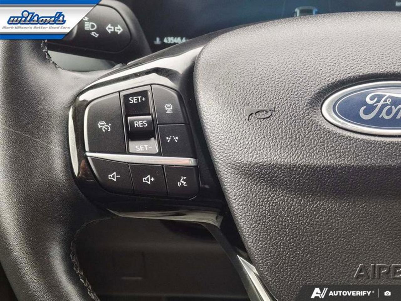 2025 Ford Escape Platinum AWD | 2.0L | Leather | Heated Wheel + Seats | Adaptive Cruise | Power Seat | and More ! Photo