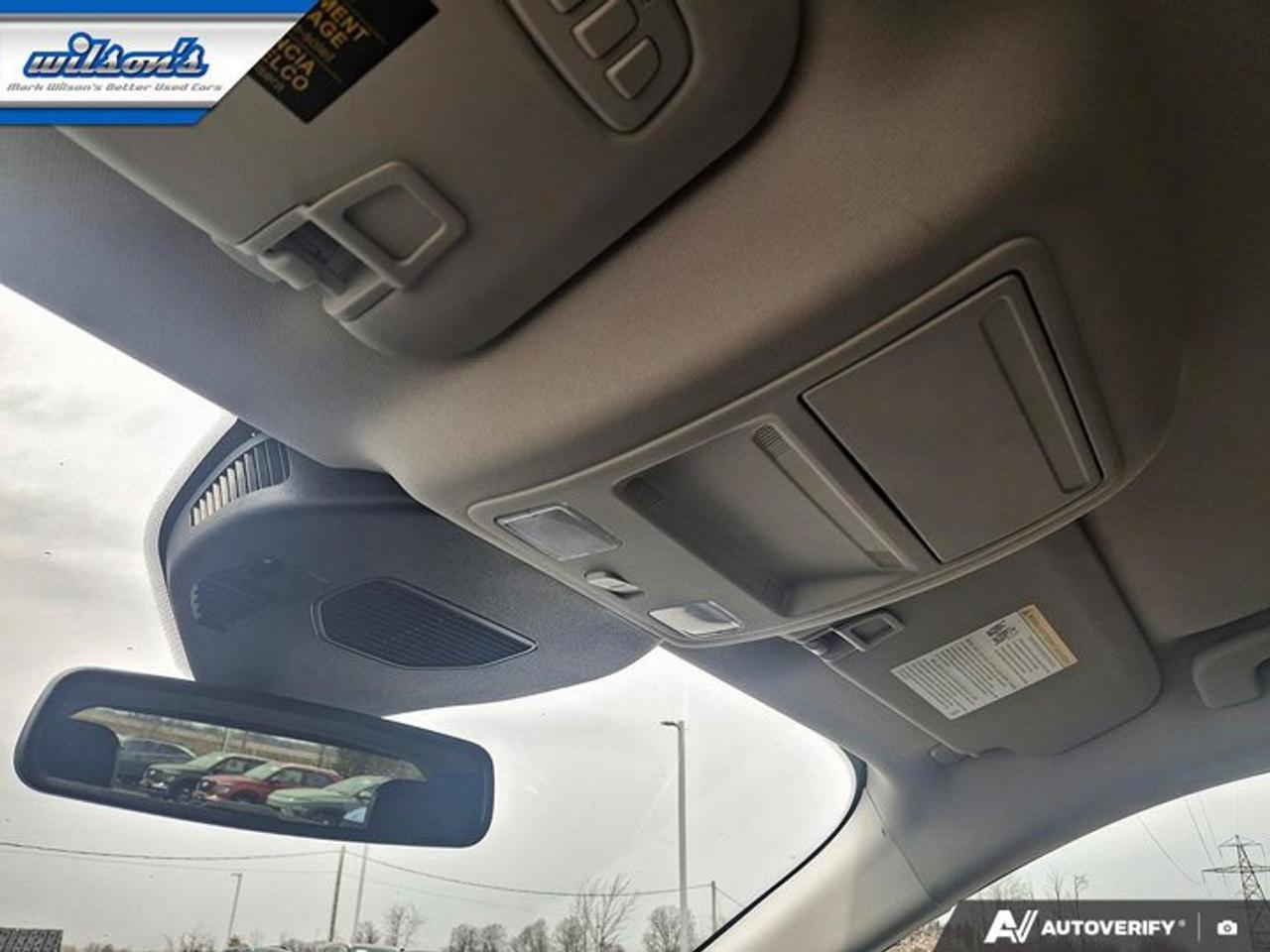 2025 Ford Escape Platinum AWD | 2.0L | Leather | Heated Wheel + Seats | Adaptive Cruise | Power Seat | and More ! Photo