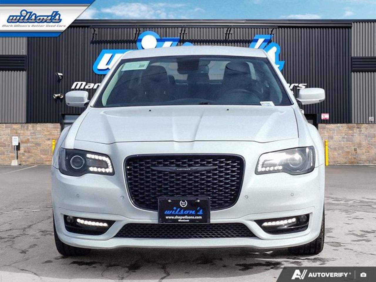 2022 Chrysler 300 300 Touring L | Leather | Heated Seats | Remote Start | CarPlay + Android | Rear Camera | and More ! Photo