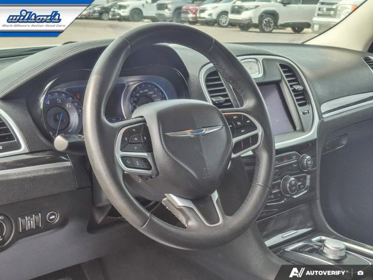 2022 Chrysler 300 300 Touring L | Leather | Heated Seats | Remote Start | CarPlay + Android | Rear Camera | and More ! Photo