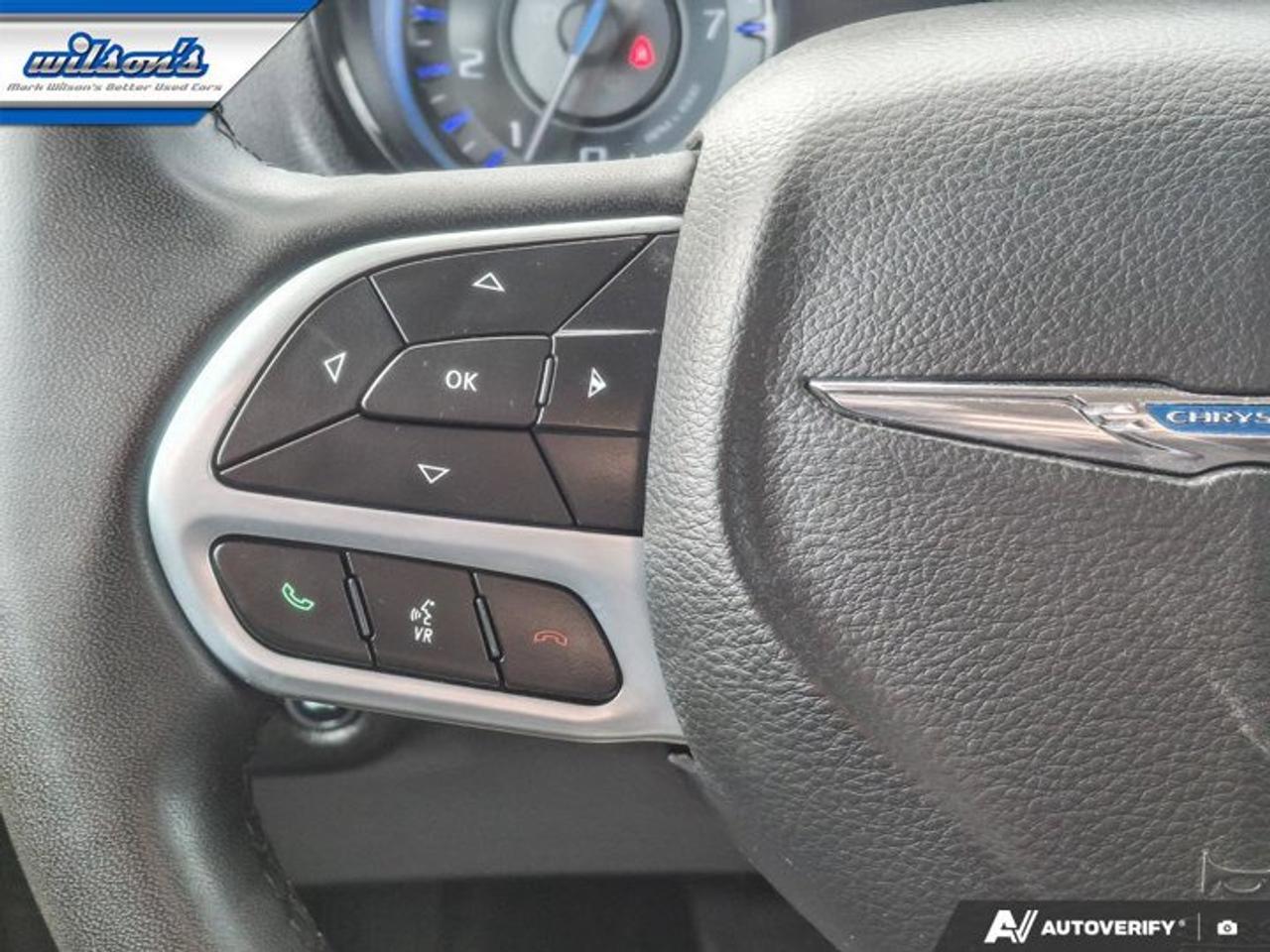 2022 Chrysler 300 300 Touring L | Leather | Heated Seats | Remote Start | CarPlay + Android | Rear Camera | and More ! Photo