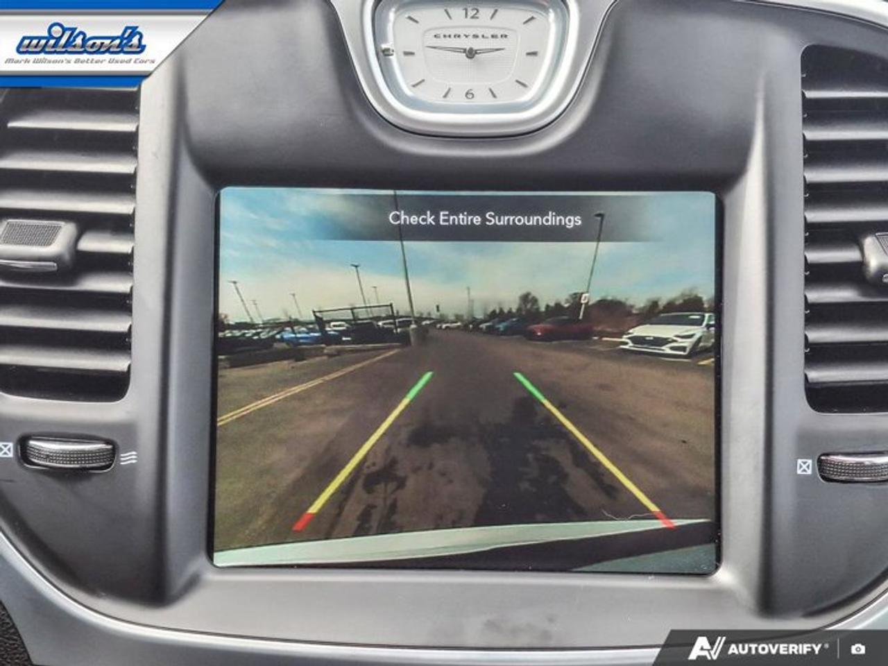 2022 Chrysler 300 300 Touring L | Leather | Heated Seats | Remote Start | CarPlay + Android | Rear Camera | and More ! Photo