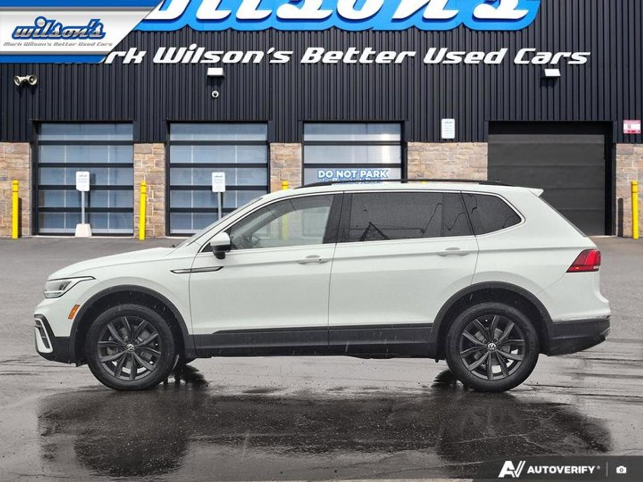 2024 Volkswagen Tiguan Comfortline AWD | Leather | Sunroof | Adaptive Cruise | CarPlay + Android | Heated Seats | and More! Photo